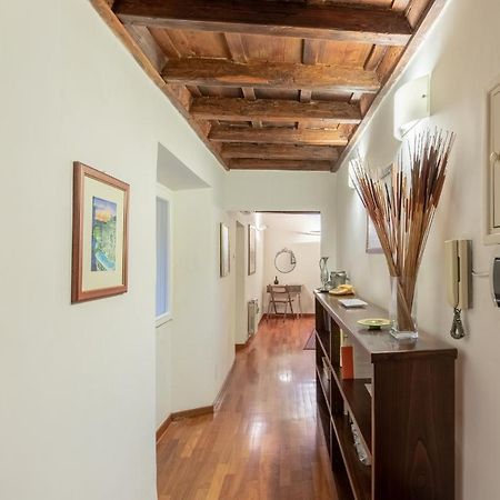 Iflat Comfy Apartament In Campo De' Fiori Rome Exterior photo